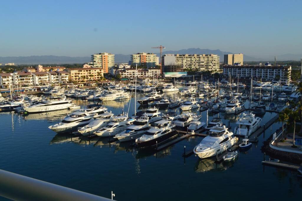 Luxury Condo On The Marina Puerto Vallarta Exterior foto