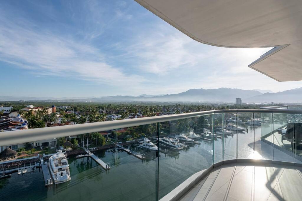 Luxury Condo On The Marina Puerto Vallarta Exterior foto